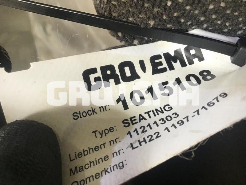 Liebherr R926 COMP / R946 LC / R946 LC-V / R946 NLC / R946 S-HD / R950 / R950 LC-V / R950 S-HD / R922 LC / R926 LC / R920 LC / R920 NLC / - Ndenjësja: foto 3 Liebherr R926 COMP / R946 LC / R946 LC-V / R946 NLC / R946 S-HD / R950 / R950 LC-V / R950 S-HD / R922 LC / R926 LC / R920 LC / R920 NLC / - Ndenjësja: foto 3