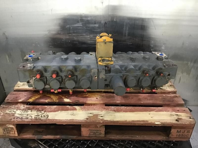 Liebherr R974B - Sistemi hidraulik: foto 1 Liebherr R974B - Sistemi hidraulik: foto 1