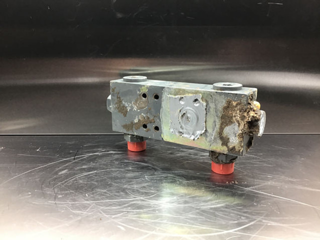 Liebherr Safety Valve - Valvula: foto 5 Liebherr Safety Valve - Valvula: foto 5