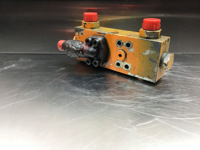 Liebherr Safety Valve - Valvula: foto 4 Liebherr Safety Valve - Valvula: foto 4