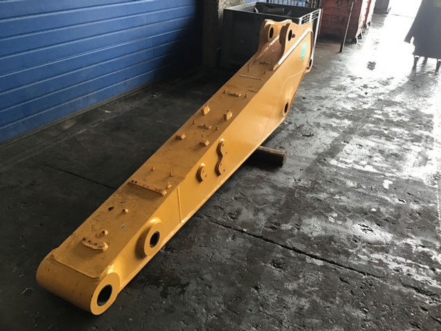 Liebherr Stick 2,4 M - Trupi dhe të jashtme: foto 4 Liebherr Stick 2,4 M - Trupi dhe të jashtme: foto 4