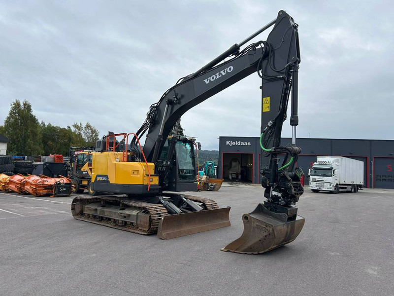 Volvo ECR 235 EL - Ekskavator me zinxhirë: foto 4 Volvo ECR 235 EL - Ekskavator me zinxhirë: foto 4