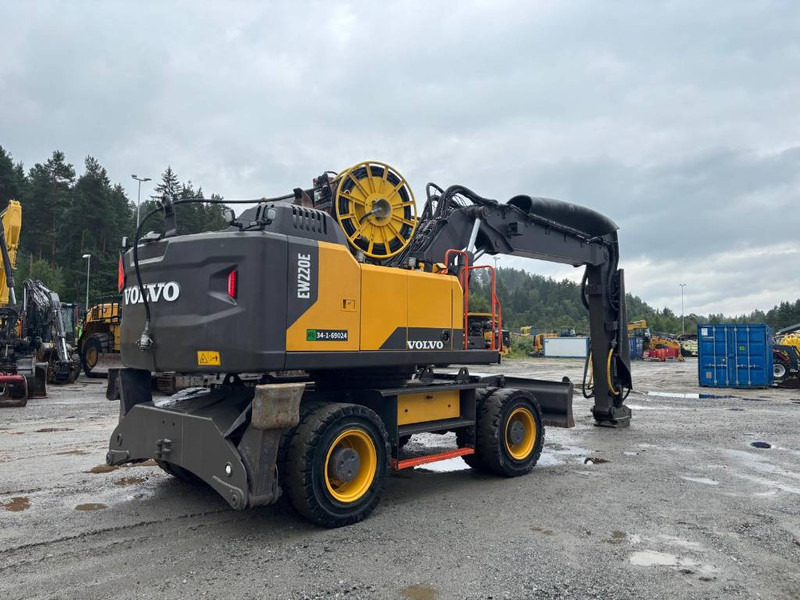 Volvo EW 220 E TUNNEL - Ekskavator me zinxhirë: foto 3 Volvo EW 220 E TUNNEL - Ekskavator me zinxhirë: foto 3