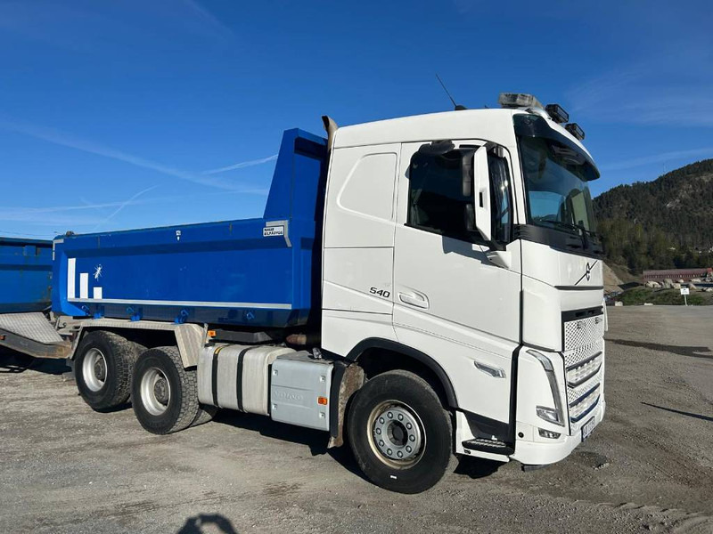 Volvo FH 540 6x4 + Maur trippelkjerre - Kamion vetëshkarkues: foto 5 Volvo FH 540 6x4 + Maur trippelkjerre - Kamion vetëshkarkues: foto 5