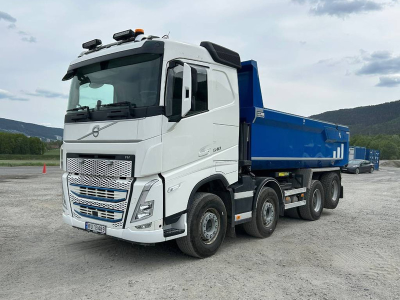 Volvo FH 540 - Kamion vetëshkarkues: foto 1 Volvo FH 540 - Kamion vetëshkarkues: foto 1