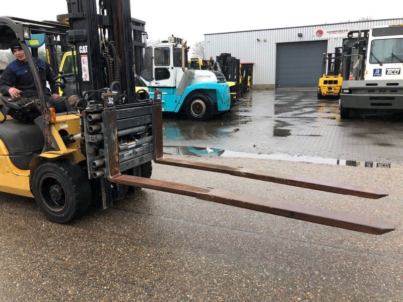 Pirun më gaz Caterpillar GP35N: foto 8