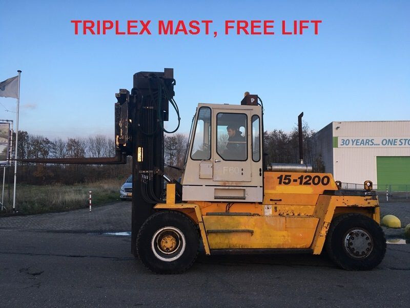 Kalmar DC15-1200 - Pirun më naftë: foto 1 Kalmar DC15-1200 - Pirun më naftë: foto 1