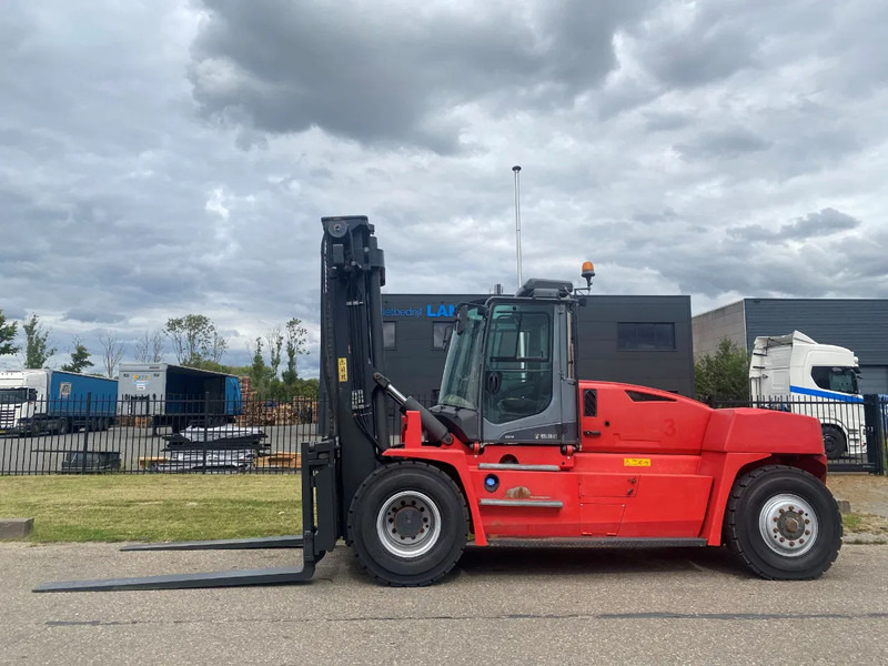 Kalmar DCG 160-12 - Pirun më naftë: foto 1 Kalmar DCG 160-12 - Pirun më naftë: foto 1