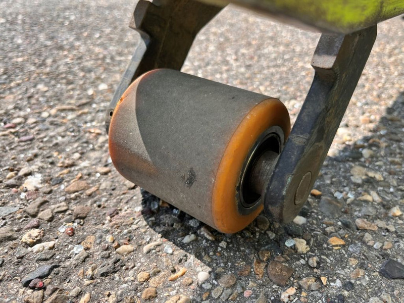 Pirun paletash Pramac QX22 S4 1150 X 550: foto 10 Pirun paletash Pramac QX22 S4 1150 X 550: foto 10