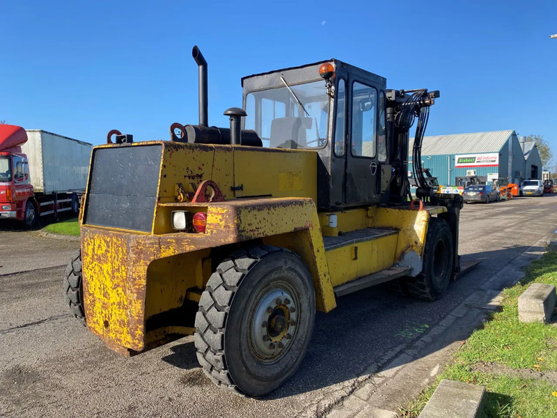 Svetruck 18 60 33 TRIPLEX MAST - Pirun më naftë: foto 5 Svetruck 18 60 33 TRIPLEX MAST - Pirun më naftë: foto 5