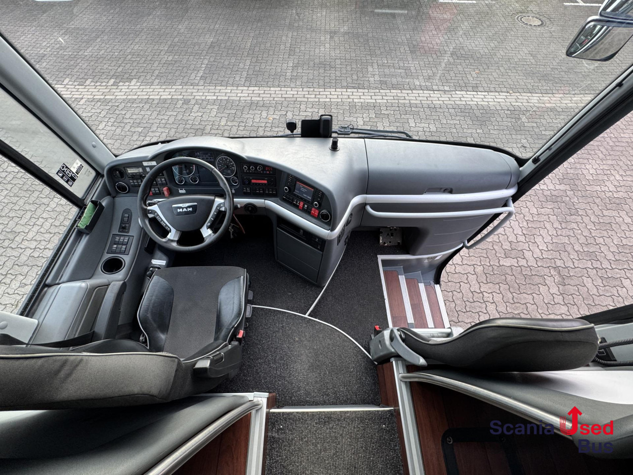 MAN Lion's Coach R08 13.8m 100 Years Edition - Autobus urban: foto 4 MAN Lion's Coach R08 13.8m 100 Years Edition - Autobus urban: foto 4