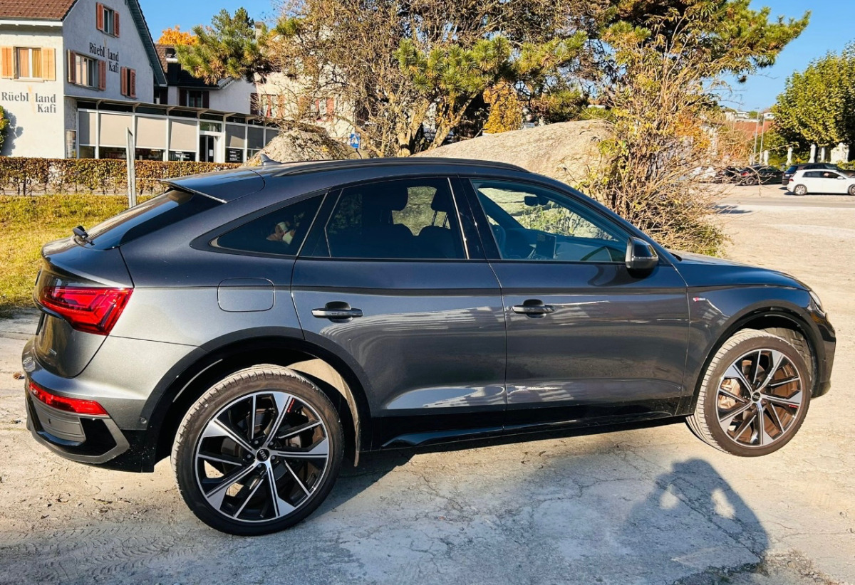 AUDI Q5 Sportback - Veturë: foto 2 AUDI Q5 Sportback - Veturë: foto 2