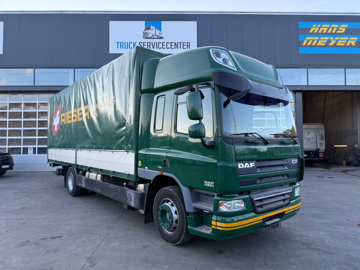 DAF CF75.310 4x2 - Kamion me tendë: foto 3 DAF CF75.310 4x2 - Kamion me tendë: foto 3