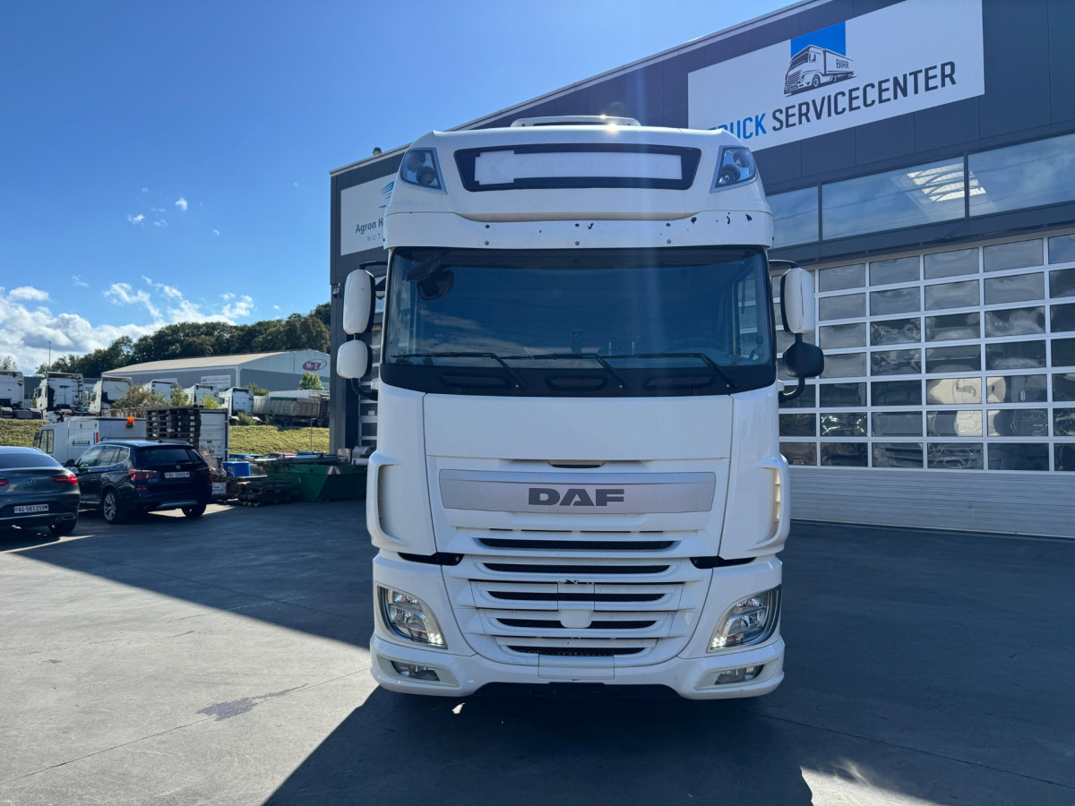 DAF XF460 4x2 - Gjysmë-kamion: foto 2 DAF XF460 4x2 - Gjysmë-kamion: foto 2