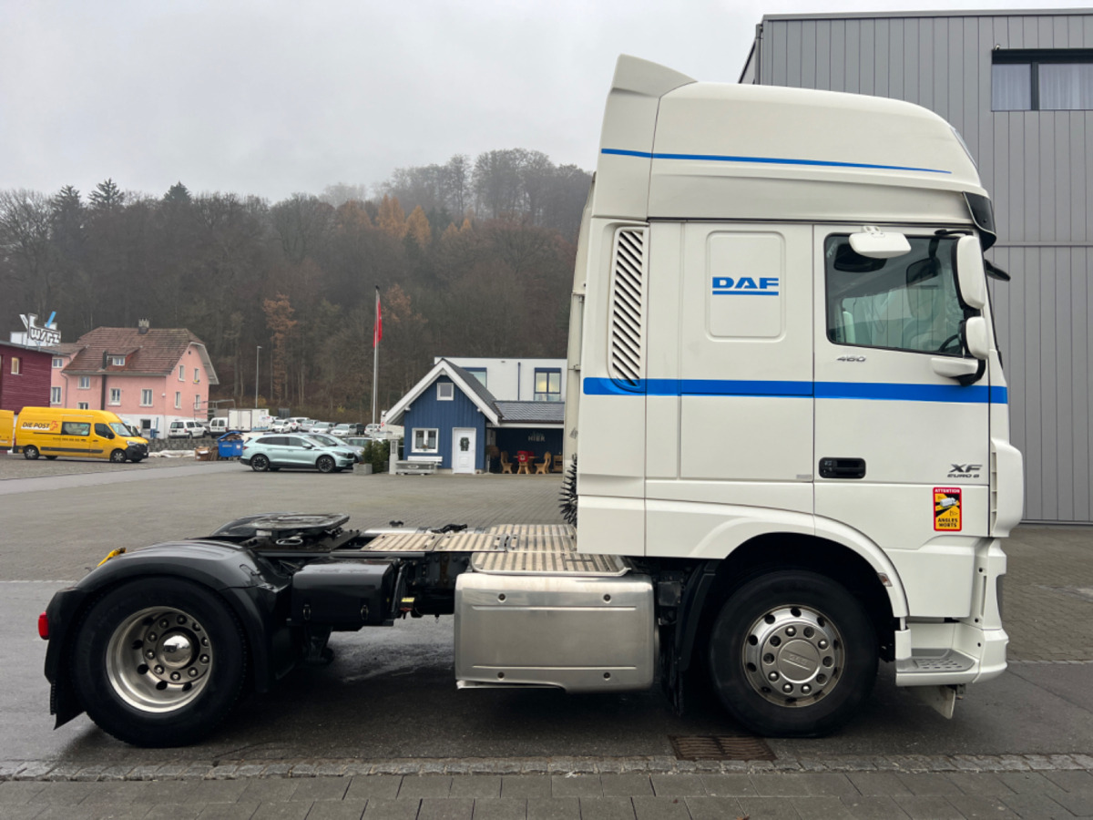 DAF XF460 SUPERSPACE - Gjysmë-kamion: foto 4 DAF XF460 SUPERSPACE - Gjysmë-kamion: foto 4
