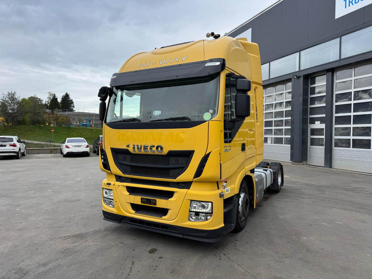 IVECO Stralis 460 4x2 - Gjysmë-kamion: foto 1 IVECO Stralis 460 4x2 - Gjysmë-kamion: foto 1