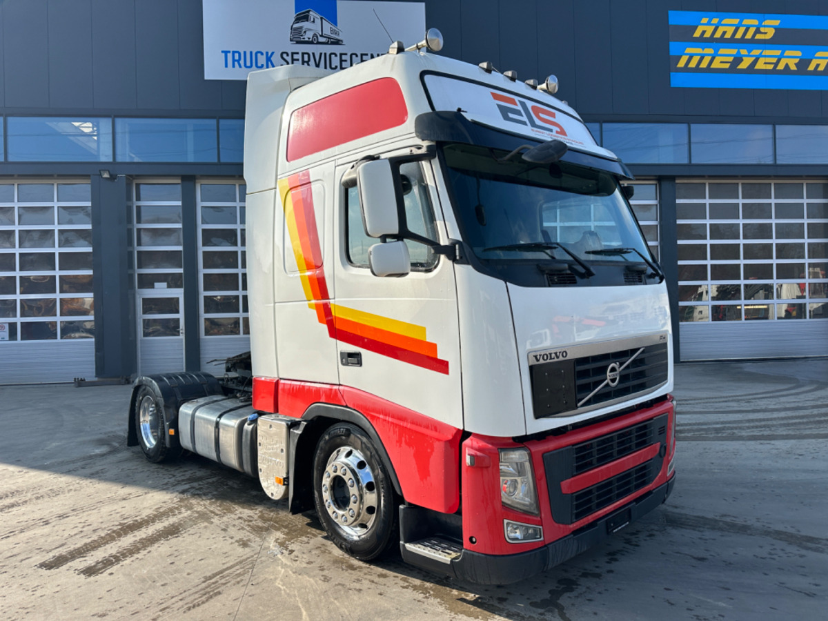 VOLVO FH-420 4x2 Lowdeck - Gjysmë-kamion: foto 3 VOLVO FH-420 4x2 Lowdeck - Gjysmë-kamion: foto 3