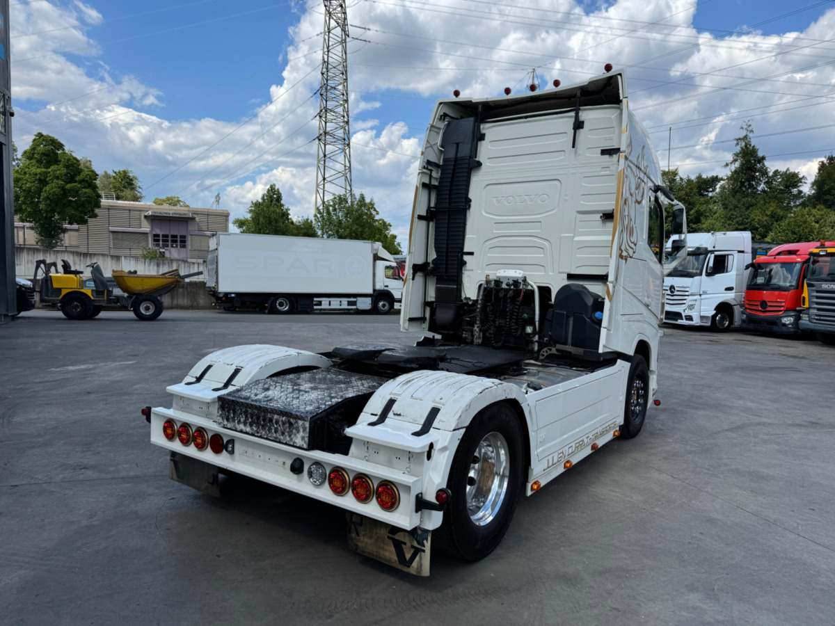 VOLVO FH-460 4x2 - Gjysmë-kamion: foto 5 VOLVO FH-460 4x2 - Gjysmë-kamion: foto 5