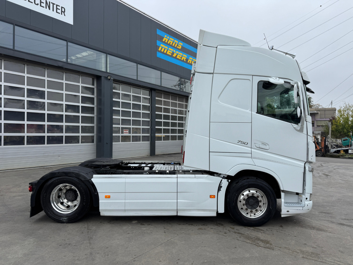 VOLVO FH-500 4x2 - Gjysmë-kamion: foto 4 VOLVO FH-500 4x2 - Gjysmë-kamion: foto 4