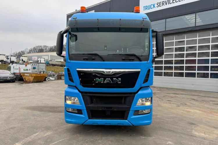 Volvo FH-420 4x2 Retarder MAN TGX 33.520 6x4 - Gjysmë-kamion: foto 2 Volvo FH-420 4x2 Retarder MAN TGX 33.520 6x4 - Gjysmë-kamion: foto 2