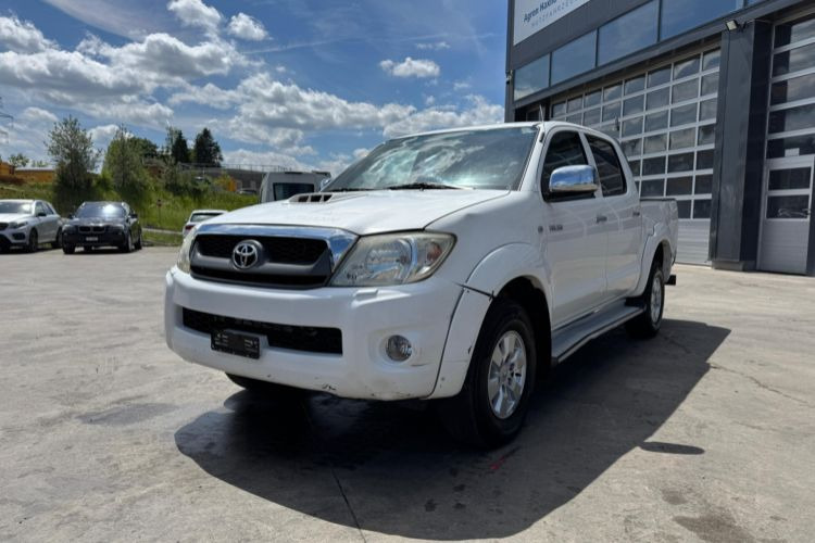 Toyota Hilux 3.0D 4WD - Kamioncine: foto 1 Toyota Hilux 3.0D 4WD - Kamioncine: foto 1