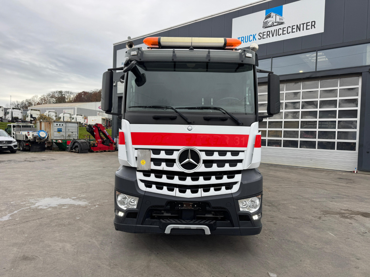 MERCEDES Arocs 3251 8x4 Fassi 660 6-6 - Kamion me vinç: foto 3 MERCEDES Arocs 3251 8x4 Fassi 660 6-6 - Kamion me vinç: foto 3