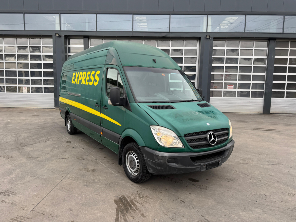 MERCEDES Sprinter 316CDI - Furgon: foto 2 MERCEDES Sprinter 316CDI - Furgon: foto 2