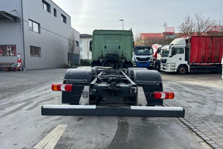 Mercedes-Benz Actros 2543 6x2 - Kamion kabinë-shasi: foto 5 Mercedes-Benz Actros 2543 6x2 - Kamion kabinë-shasi: foto 5