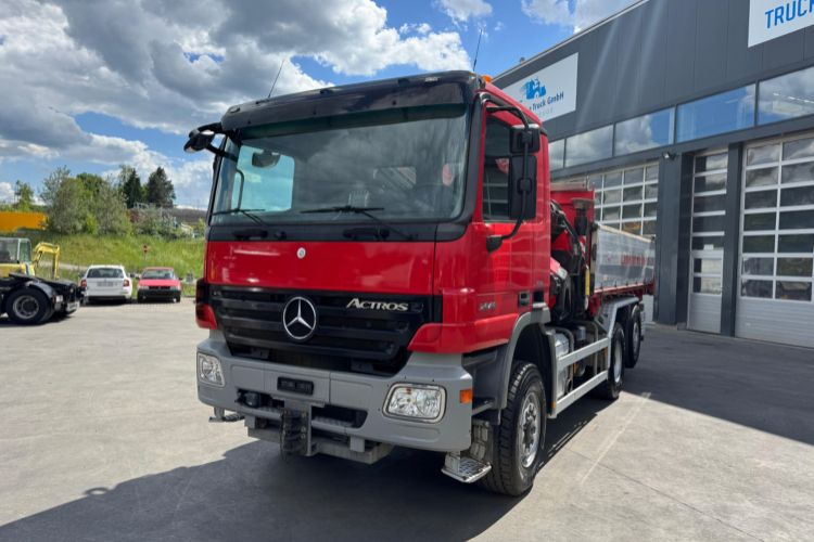 Mercedes-Benz Actros 2646 6x4/4 Fassi 275-8 Kipper - Kamion me vinç: foto 3 Mercedes-Benz Actros 2646 6x4/4 Fassi 275-8 Kipper - Kamion me vinç: foto 3