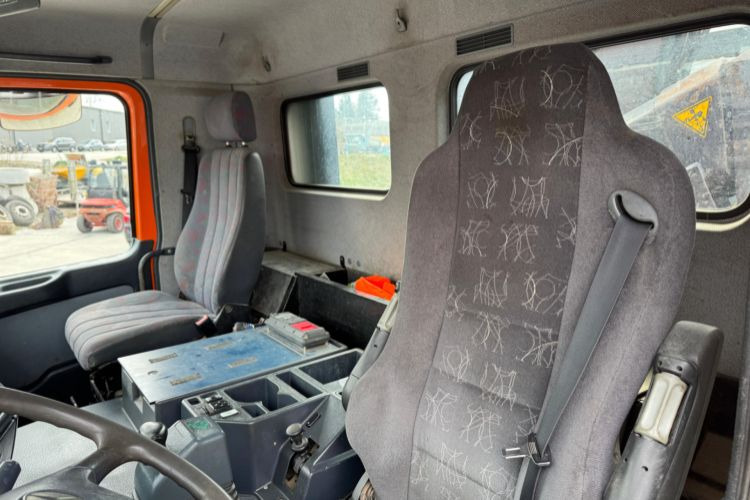 Lizingu i  Mercedes-Benz Actros 2653 V8 Hiab 135-4 Mercedes-Benz Actros 2653 V8 Hiab 135-4: foto 18