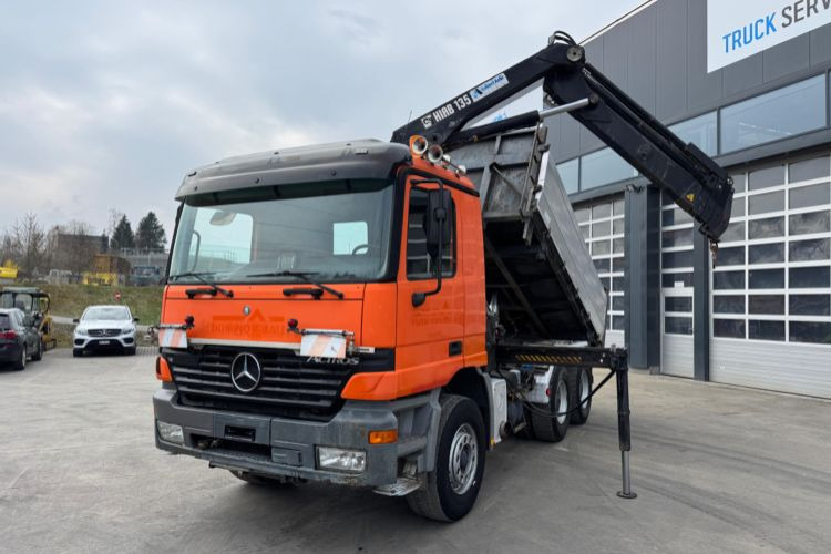 Mercedes-Benz Actros 2653 V8 Hiab 135-4 - Kamion me vinç: foto 2 Mercedes-Benz Actros 2653 V8 Hiab 135-4 - Kamion me vinç: foto 2
