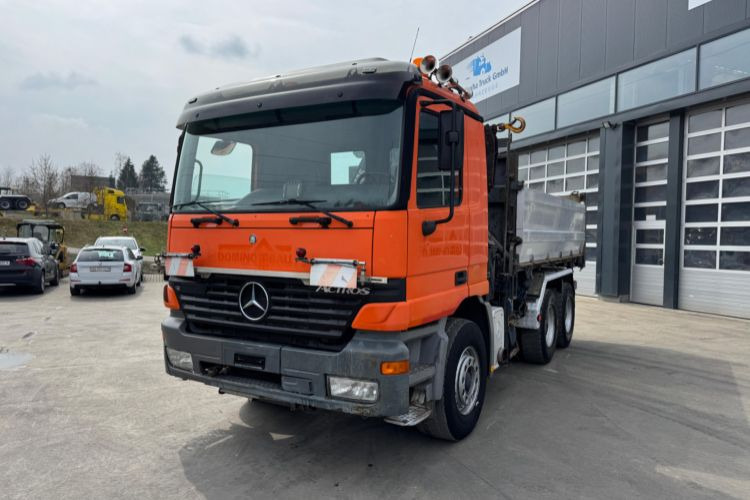 Mercedes-Benz Actros 2653 V8 Hiab 135-4 - Kamion me vinç: foto 3 Mercedes-Benz Actros 2653 V8 Hiab 135-4 - Kamion me vinç: foto 3