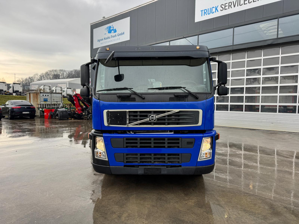 VOLVO FM-440 4x2 Tankwagen 13'500L - Autobot: foto 2 VOLVO FM-440 4x2 Tankwagen 13'500L - Autobot: foto 2