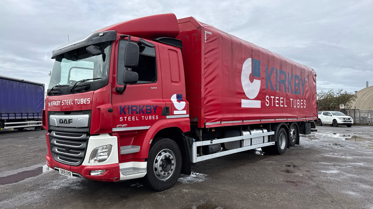 DAF CF 320 - Kamion me karroceri të hapur: foto 2 DAF CF 320 - Kamion me karroceri të hapur: foto 2