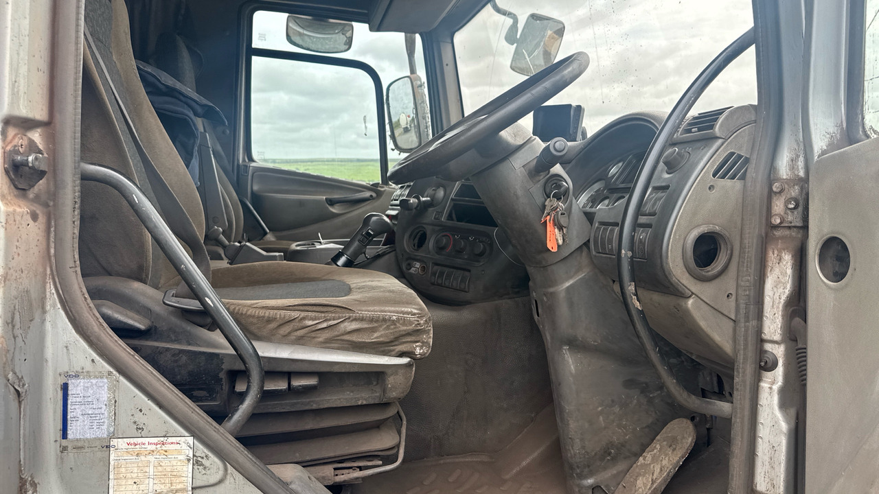 DAF CF 85.410 - Kamion me vakuum: foto 5 DAF CF 85.410 - Kamion me vakuum: foto 5