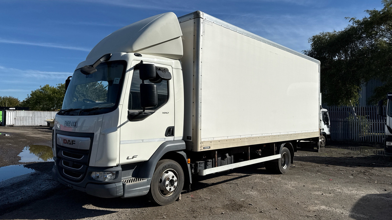 DAF LF 180 - Kamion vagonetë: foto 2 DAF LF 180 - Kamion vagonetë: foto 2