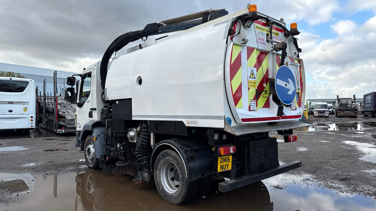 DAF LF 220 - Makinë fshirëse për rrugët: foto 3 DAF LF 220 - Makinë fshirëse për rrugët: foto 3