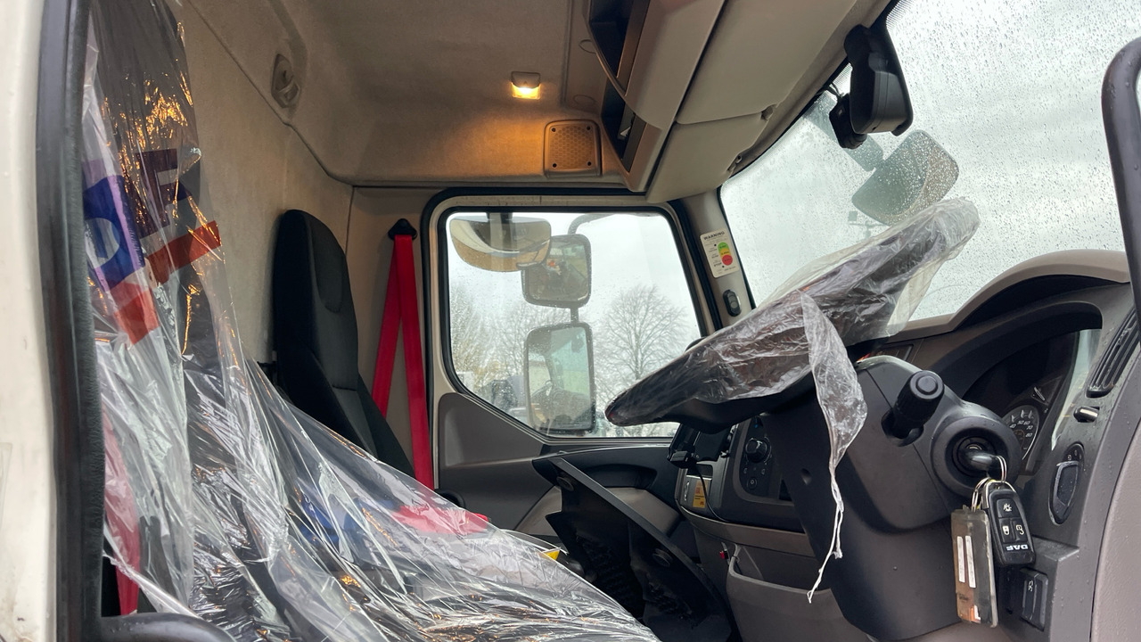 DAF LF 230 - Kamion me tendë: foto 5 DAF LF 230 - Kamion me tendë: foto 5