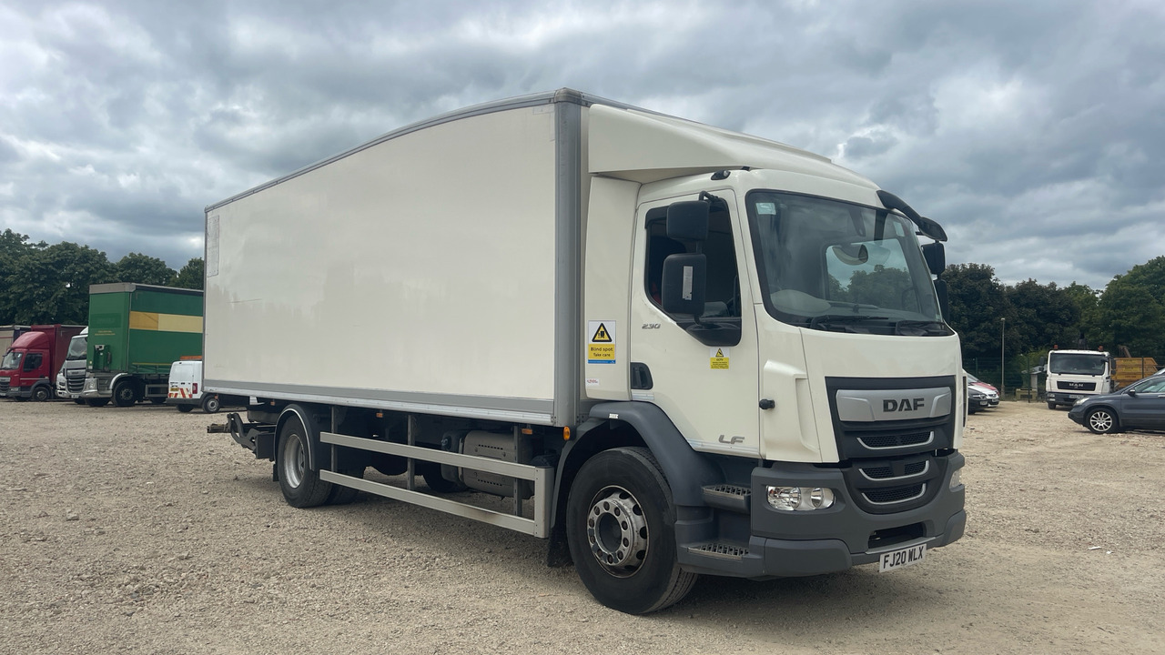 DAF LF 230 - Kamion vagonetë: foto 1 DAF LF 230 - Kamion vagonetë: foto 1