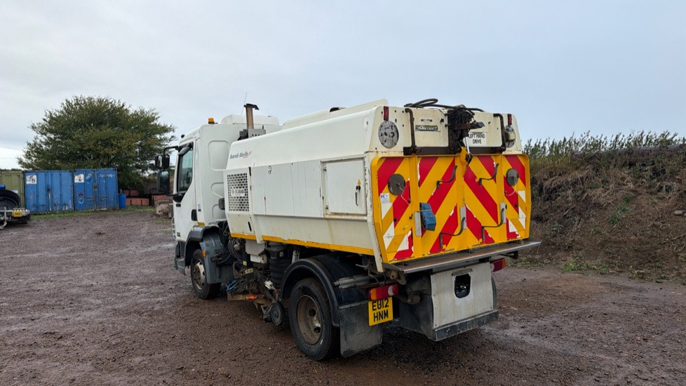 DAF LF 45.160 - Makinë fshirëse për rrugët: foto 4 DAF LF 45.160 - Makinë fshirëse për rrugët: foto 4