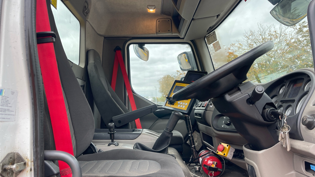 DAF LF 55.220 - Makinë për heqjen e borës: foto 5 DAF LF 55.220 - Makinë për heqjen e borës: foto 5