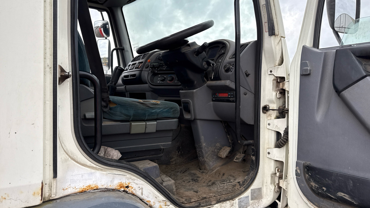 DAF LF 55.220 - Kamion me karroceri të hapur, Kamion me vinç: foto 5 DAF LF 55.220 - Kamion me karroceri të hapur, Kamion me vinç: foto 5