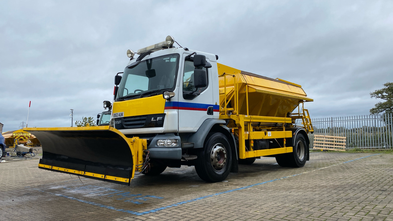 DAF LF 55.220 - Makinë për heqjen e borës: foto 2 DAF LF 55.220 - Makinë për heqjen e borës: foto 2