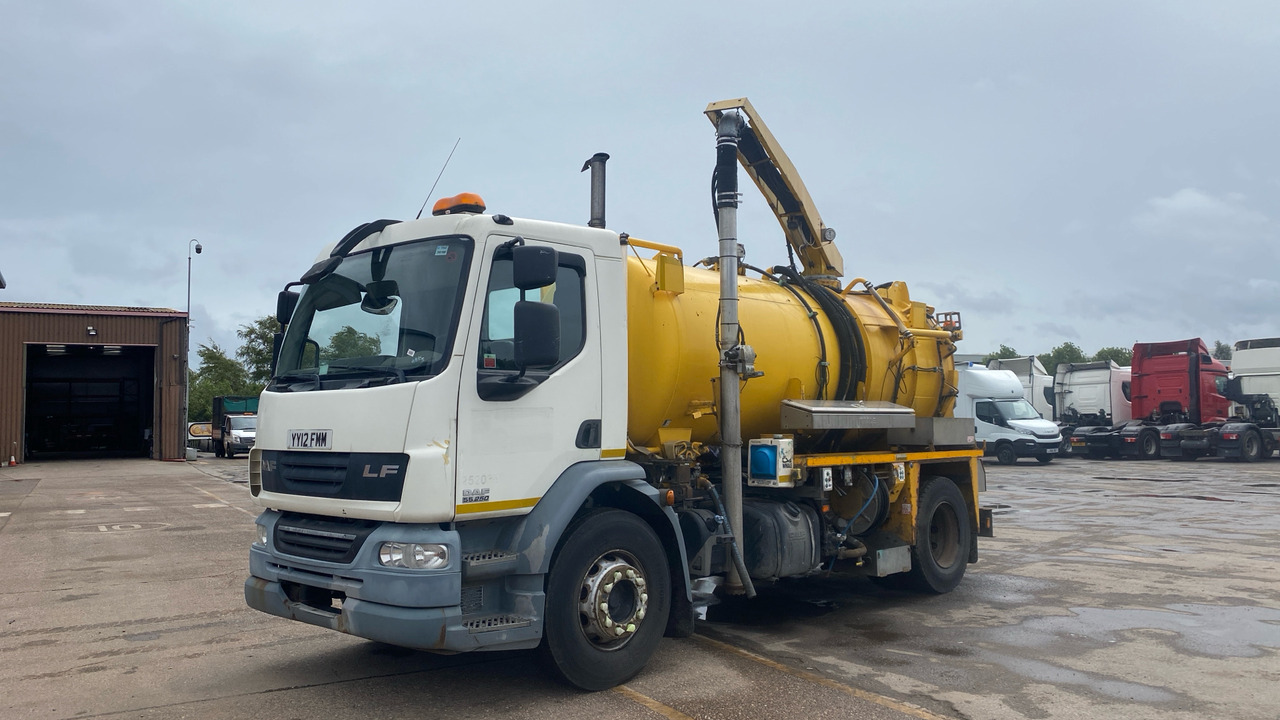DAF LF 55.250 - Kamion me vakuum: foto 2 DAF LF 55.250 - Kamion me vakuum: foto 2