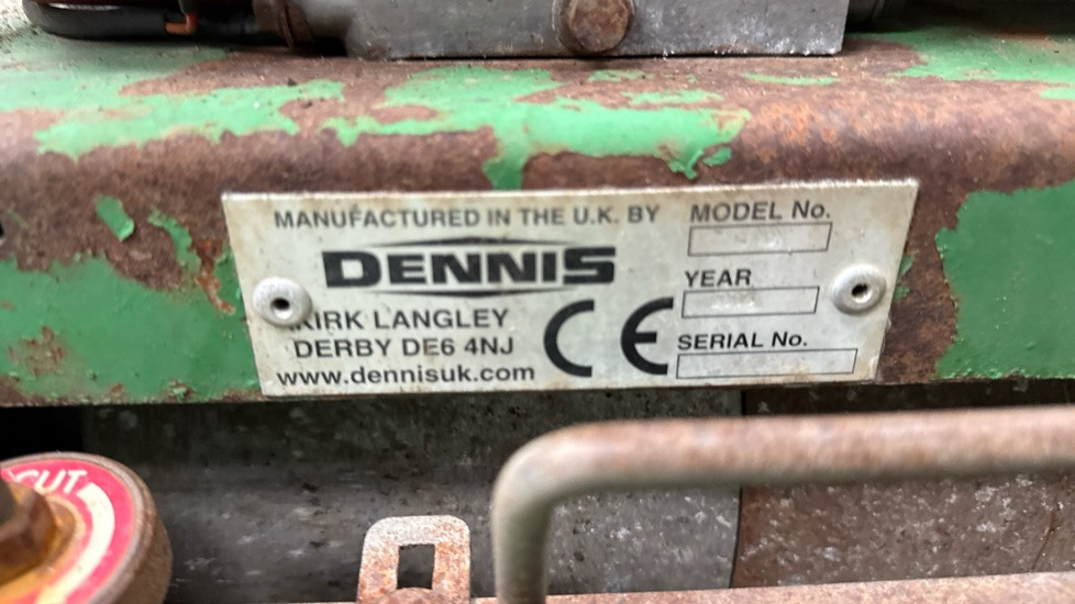 DENNIS FT510 PEDESTRIAN CYLINDER MOWER WITH 5K UNIT AND GRASS BOX - Korrëse bari i kopshtit: foto 5 DENNIS FT510 PEDESTRIAN CYLINDER MOWER WITH 5K UNIT AND GRASS BOX - Korrëse bari i kopshtit: foto 5