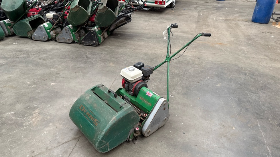 DENNIS FT510 PEDESTRIAN CYLINDER MOWER WITH 5K UNIT AND GRASS BOX - Korrëse bari i kopshtit: foto 3 DENNIS FT510 PEDESTRIAN CYLINDER MOWER WITH 5K UNIT AND GRASS BOX - Korrëse bari i kopshtit: foto 3