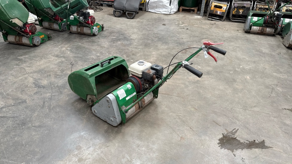 DENNIS FT510 PEDESTRIAN CYLINDER MOWER WITH 5K UNIT AND GRASS BOX - Korrëse bari i kopshtit: foto 3 DENNIS FT510 PEDESTRIAN CYLINDER MOWER WITH 5K UNIT AND GRASS BOX - Korrëse bari i kopshtit: foto 3