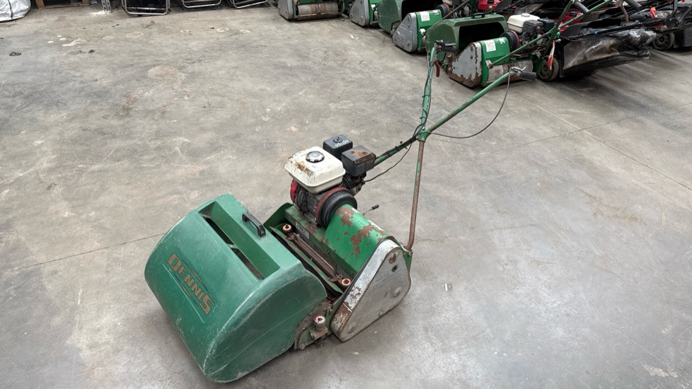 DENNIS FT510 PEDESTRIAN CYLINDER MOWER WITH 5K UNIT AND GRASS BOX - Korrëse bari i kopshtit: foto 2 DENNIS FT510 PEDESTRIAN CYLINDER MOWER WITH 5K UNIT AND GRASS BOX - Korrëse bari i kopshtit: foto 2