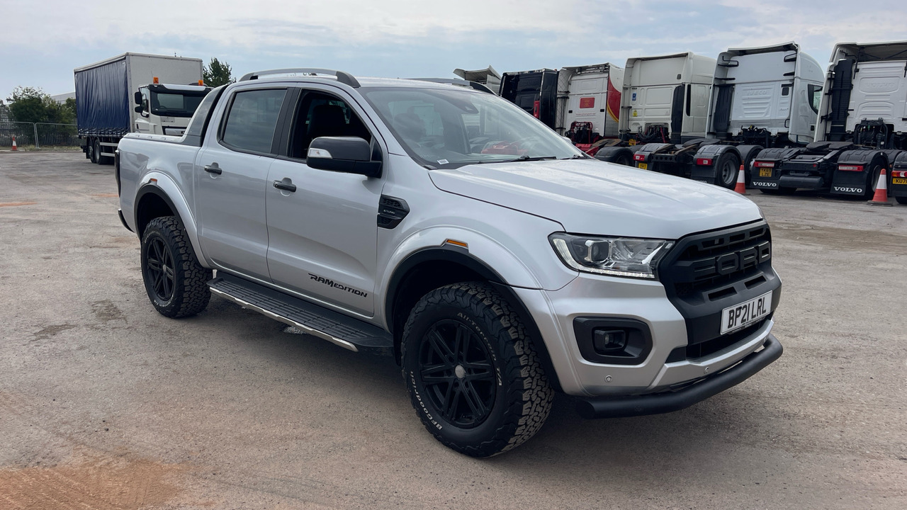 FORD RANGER 2.0 ECOBLUE WILDTRAK 213 - Pick up, Kamioncine dopio kabinë: foto 1 FORD RANGER 2.0 ECOBLUE WILDTRAK 213 - Pick up, Kamioncine dopio kabinë: foto 1