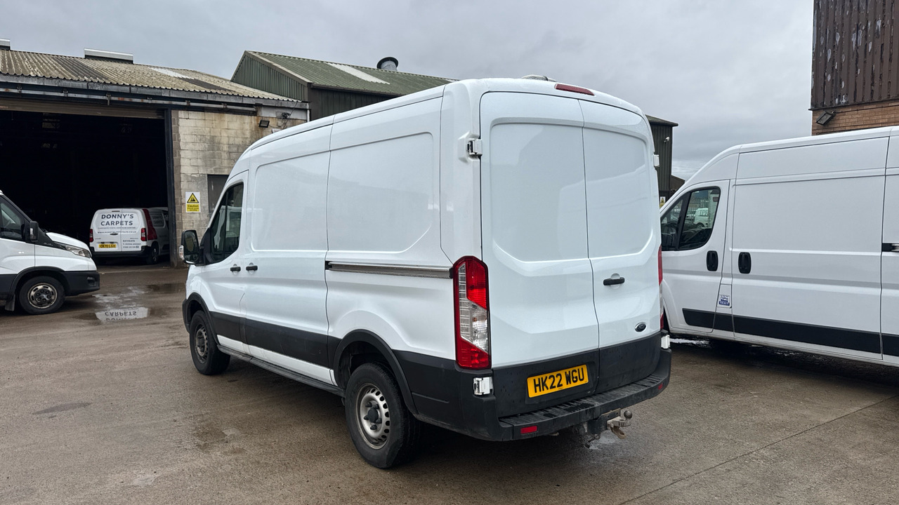 FORD TRANSIT 2.0 EcoBlue 130ps Leader - Furgon: foto 3 FORD TRANSIT 2.0 EcoBlue 130ps Leader - Furgon: foto 3